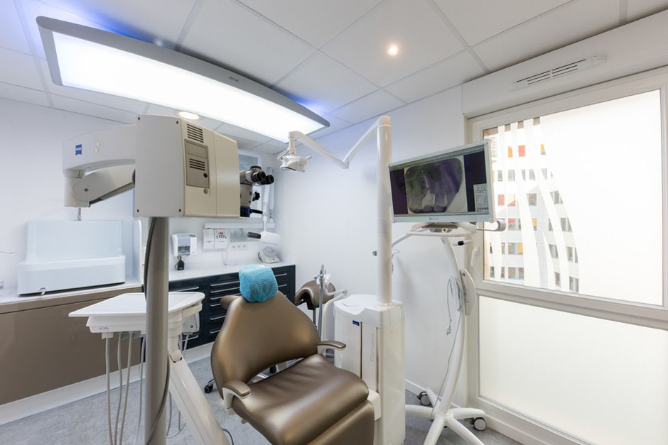 Dentiste Paris 13 Dentiste Paris 13 - L’équipe du cabinet dentaire à Paris - Dr Laffay
